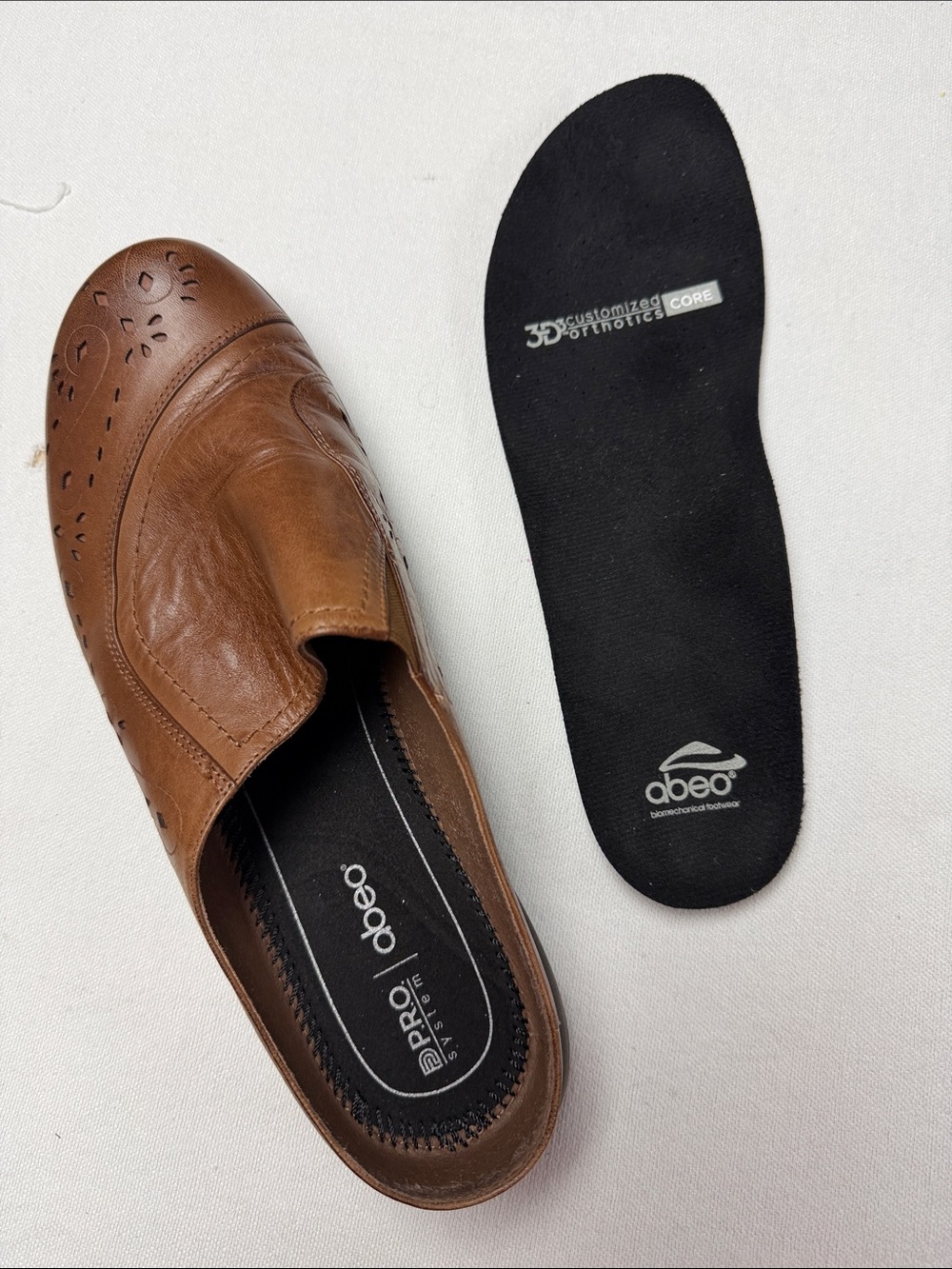 Abeo Women’s leather mules - Picture 12 of 12